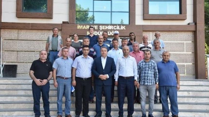 Yunusemre İş&ccedil;ilerine &Ccedil;ifte Bayram