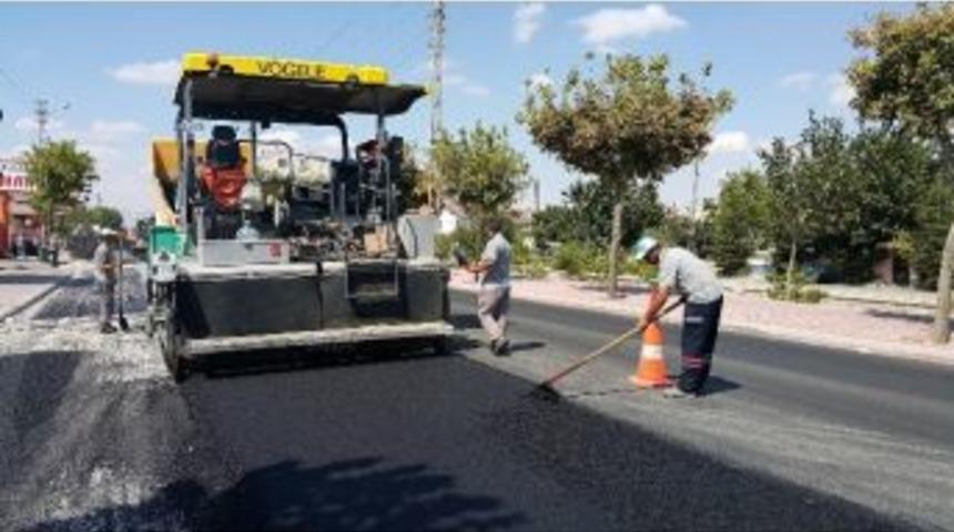 B&uuml;y&uuml;kşehir Karaman Caddesinde Asfalt Yeniliyor