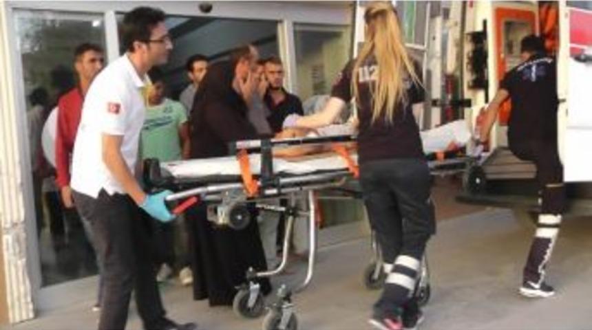 &Uuml;&ccedil; Yaşındaki Kız &Ccedil;ocuğu, &Uuml;&ccedil;&uuml;nc&uuml; Kattan D&uuml;şerek Yaralandı