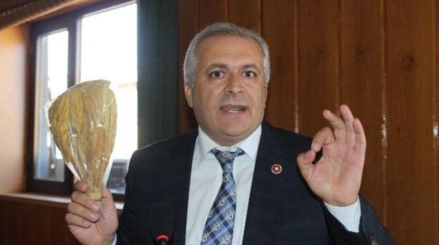 El Konulan T&uuml;t&uuml;nler Meclis G&uuml;ndemine Taşındı