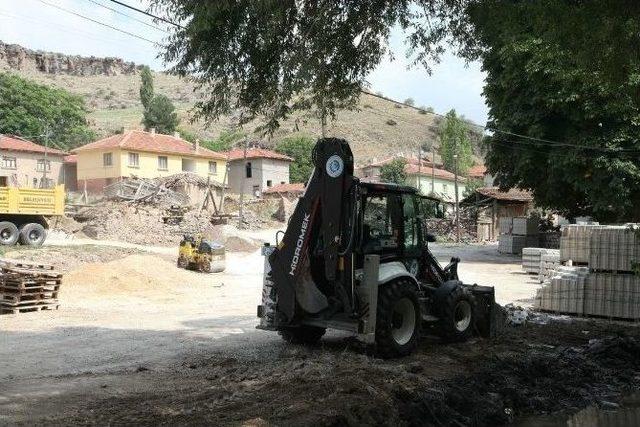 Odunpazarı Belediyesi Eşenkara Sokaklarını Yenileniyor