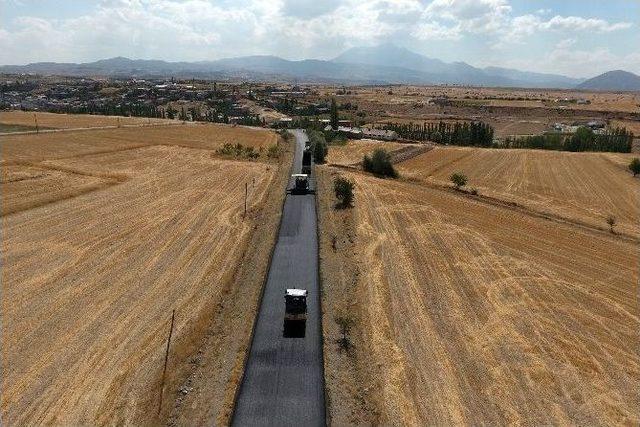 Talas’ta Asfalt Çalışmaları Devam Ediyor