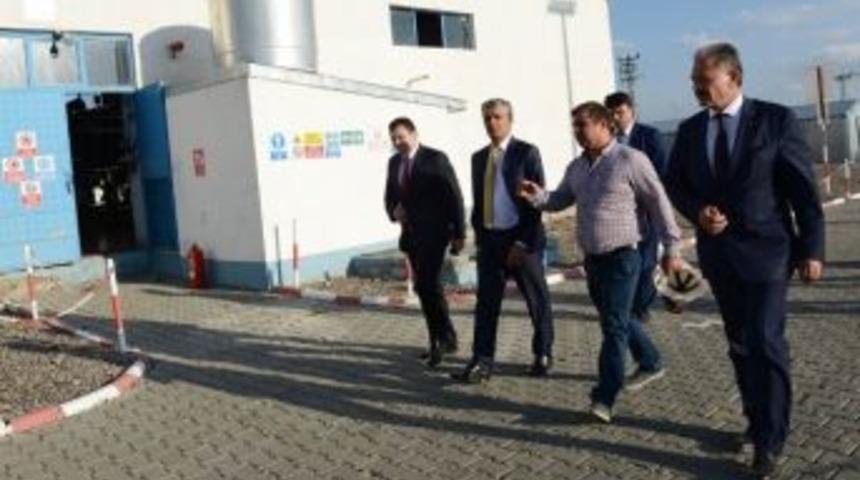 Vali &Ouml;zefe, Hanak İl&ccedil;esini Ziyaret Etti