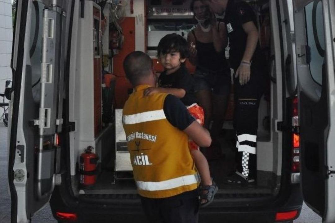 Tatil D&ouml;n&uuml;ş&uuml; Kazada Can Pazarı: 6 Yaralı