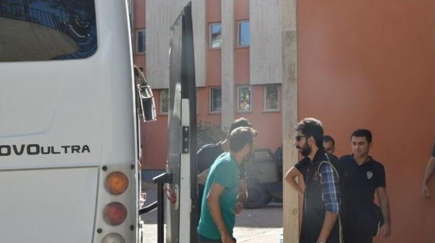 Mardin&rsquo;de 4 Polis Tutuklandı