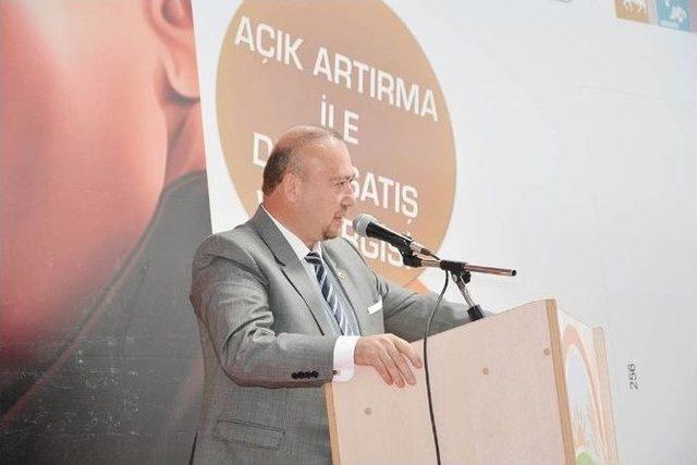 Uşak Tarım Ve Hayvancılık Teknolojileri Fuarı Açıldı