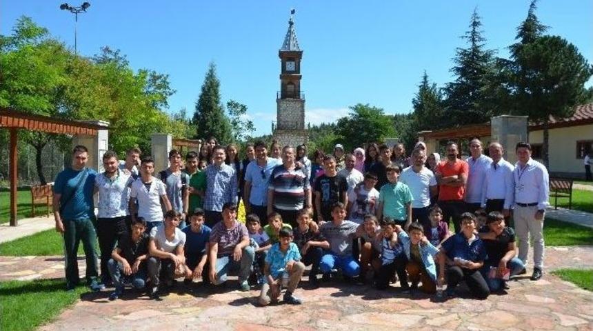 60 Kişilik &Ouml;ğrenci Grubu D&uuml;nya Barış G&uuml;n&uuml;&rsquo;nde Bilecik&rsquo;i Gezdi