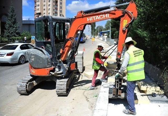 Dikmen Caddesi’nde Kaldırım Çalışmaları Başladı