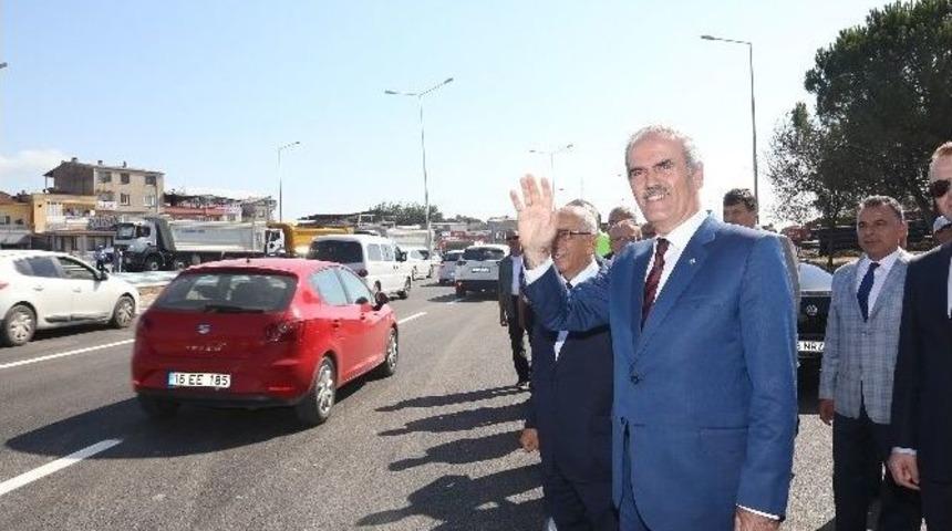 Mudanya Kavşağı&rsquo;nda İlk Etap Trafiğe A&ccedil;ıldı