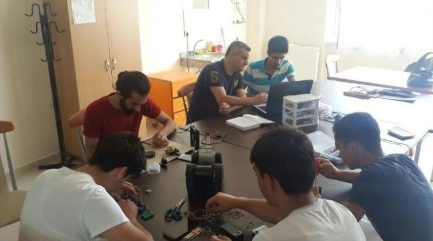 Mabesem&rsquo;den Elektronik Ve Mekanik Alana İlgi Duyanlara Y&ouml;nelik &lsquo;robot Yapımı&rsquo; Kursu