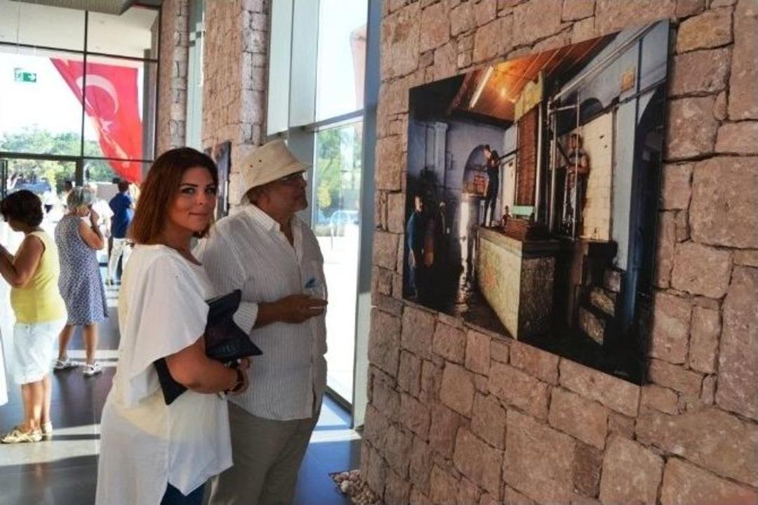 Ayvalık K&uuml;lt&uuml;r Ve Sanat Festivali Ara G&uuml;ler Fotoğraf Sergisi İle Başladı