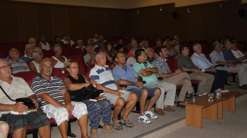Didim Barış Şenliği&rsquo;nde &ldquo;demokrasi Ve Darbe&rdquo; Konulu Panel D&uuml;zenlendi
