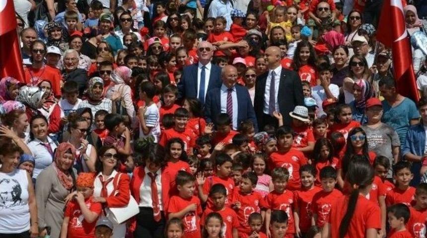 Odunpazarı Bin 500 Kişiyle Ata&rsquo;yı Ziyaret Etti