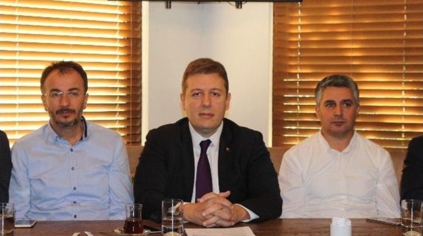 Ak Partili Necip Filiz: