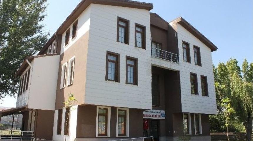 Kanlıca Bilgi Evi Yeni D&ouml;nem Kurs Kayıtlarına Başladı