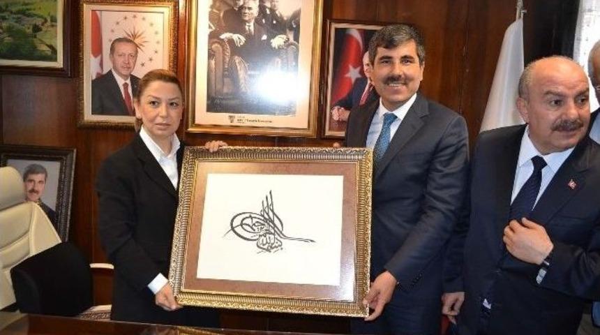 Ak Parti Genel Başkan Yardımcısı &Ccedil;alık Muş&rsquo;ta