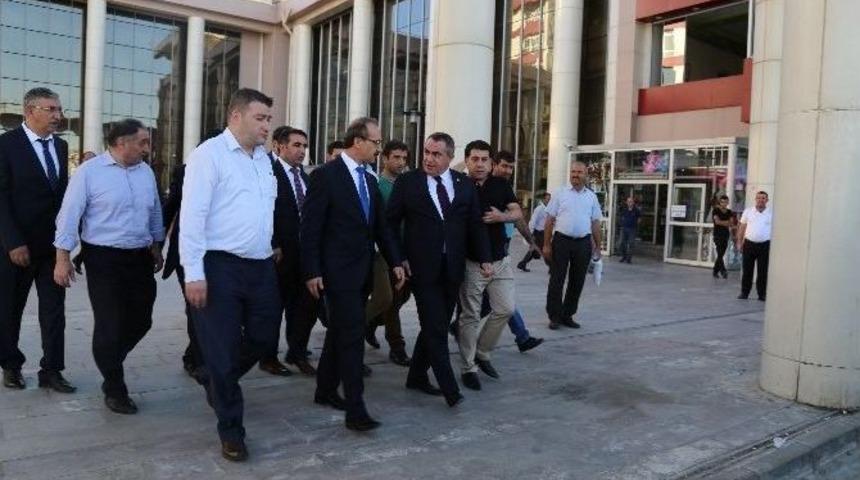 Vali Yavuz’dan Yaralı Askere Ziyaret