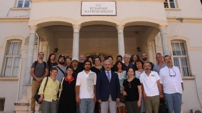 Konuk Sanat&ccedil;ılar Kaymakam Aksoy Ve Başkan Kayalı&rsquo;yı Ziyaret Etti