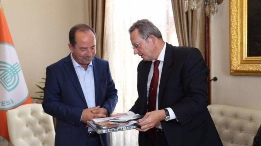 Bel&ccedil;ika Heyeti Edirne Belediye Başkanı G&uuml;rkan&rsquo;ı Ziyaret Etti