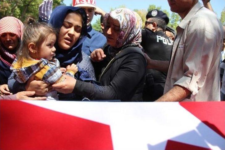 Şehit Kadir Çelebi Son Yolculuğuna Uğurlanıyor G3