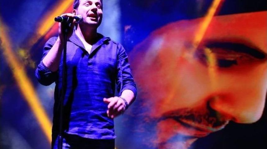 G&uuml;loğlu Ve G&uuml;rman Expo 2016&rsquo;yı Coşturdu