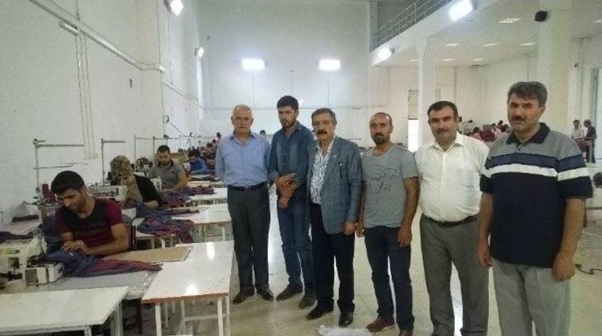 Başkan Karaduman, Van Tekstil Kent Esnafını Ziyaret Etti