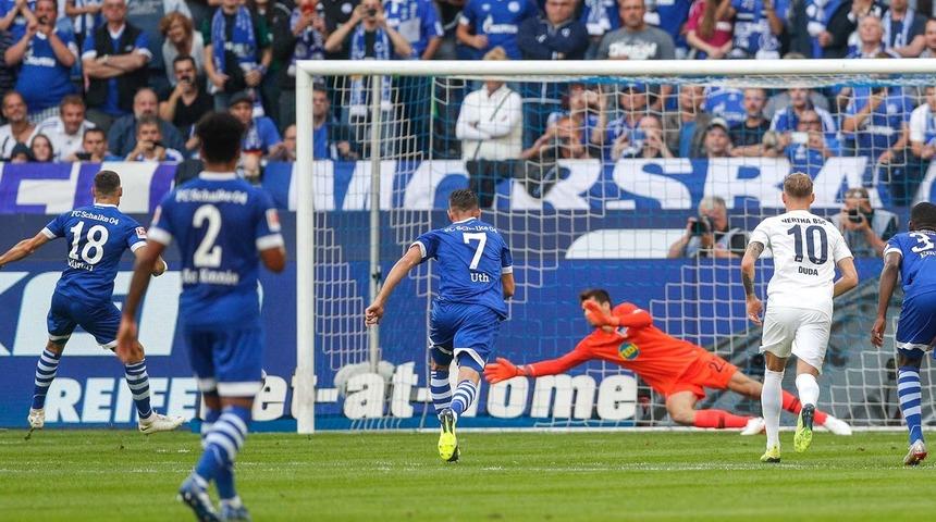 Galatasaray'ın Şampiyonlar Ligi'ndeki rakipleri liglerinde zirvede uzaktalar