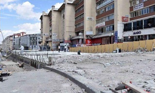 Erzurum’da Cumhuriyet Caddesi’ne İkinci Meydan