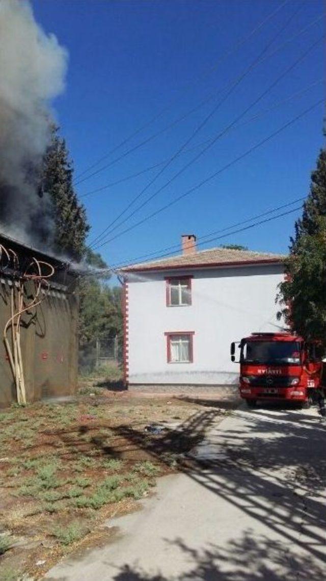 Birecik’te Trafo Merkezinde Patlama