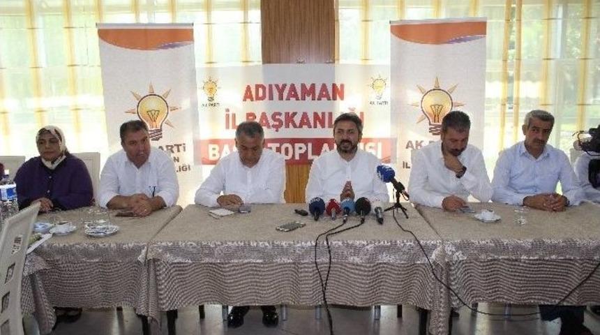 Ak Parti Teşkilatı Basınla Buluştu
