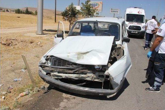 Şanlıurfa’da Trafik Kazası: 2 Yaralı