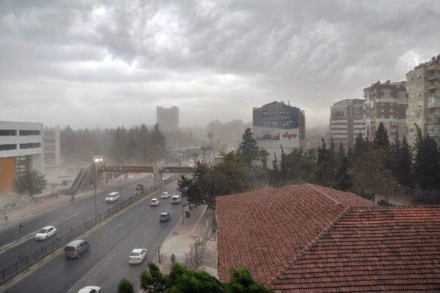 Antalya’da Sağanak Yağış