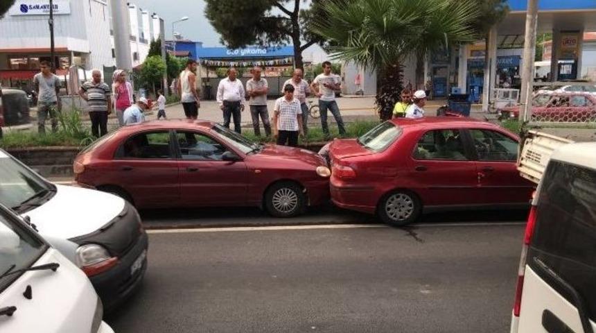 Nazilli&rsquo;de Zincirleme Kaza