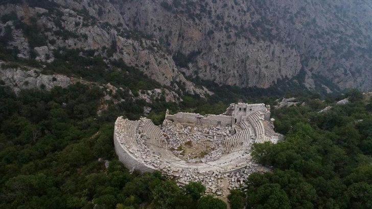 Büyük İskender'in doğu seferinde surlarını aşamadığı tek şehir  G3