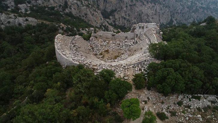 Büyük İskender'in doğu seferinde surlarını aşamadığı tek şehir  G5