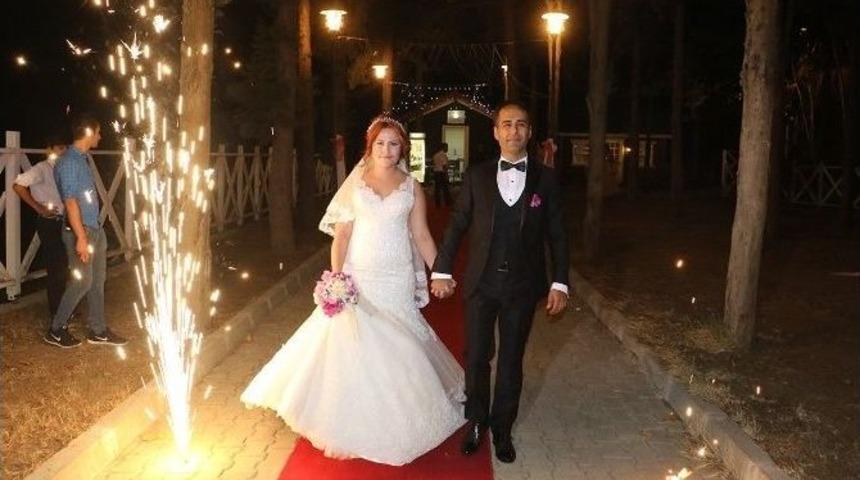 Mali Hizmetler Daire Başkanı Uluturhan&rsquo;ın Mutlu G&uuml;n&uuml;