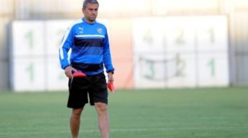 Hamzaoğlu: &ldquo;fenerbah&ccedil;e&rsquo;yi G&ouml;z Ardı Edemeyiz&rdquo;