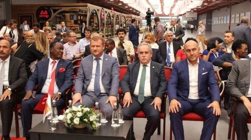 Akhisar Dünya Vitrininde