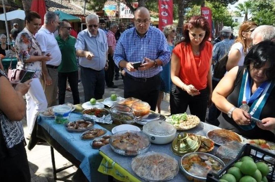 Edremit&rsquo;te Zeytinyağlı Yemek Yarışması Yapıldı