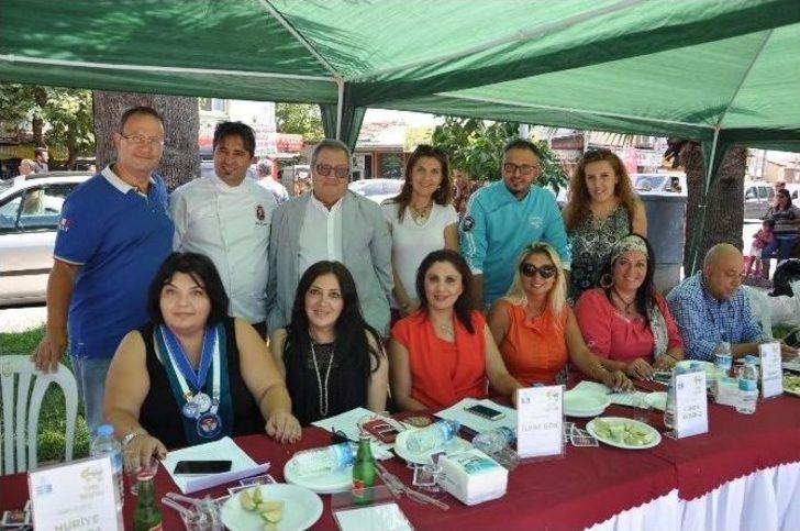 Edremit’te Zeytinyağlı Yemek Yarışması Yapıldı G3