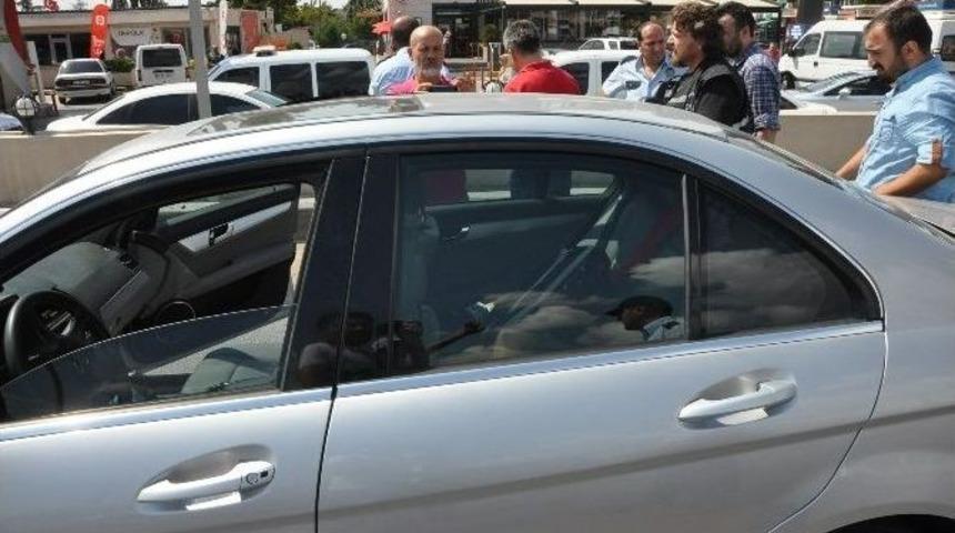 Asayiş Uygulamasında Durdurulan L&uuml;ks Otomobilden Ceset &Ccedil;ıktı