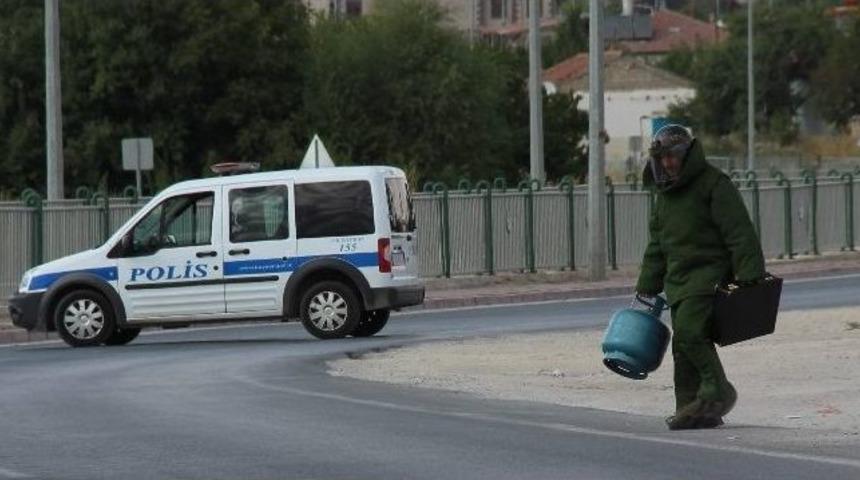 Yol Kenarına Bırakılan T&uuml;p Korku Yaşattı