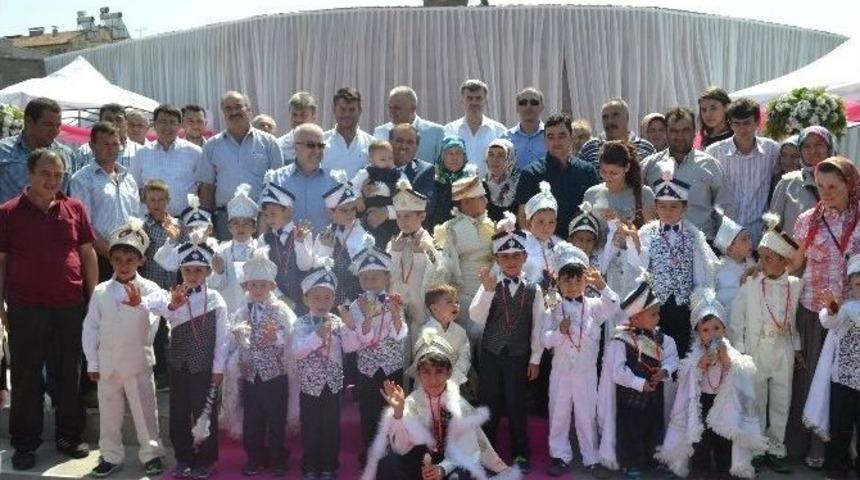 Bigadi&ccedil;&rsquo;te Toplu S&uuml;nnet Ş&ouml;leni