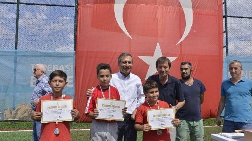 Minik Sporcuların Sertifika Heyecanı