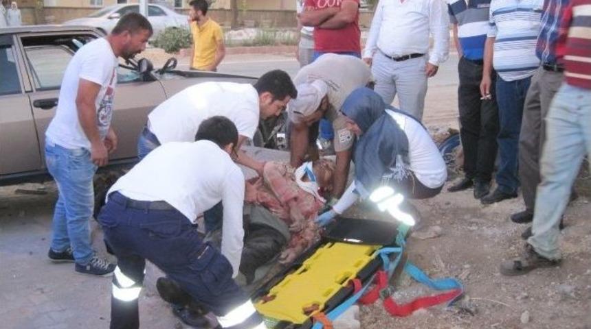 &Ccedil;anakkale&rsquo;de Trafik Kazası: 1 &Ouml;l&uuml;