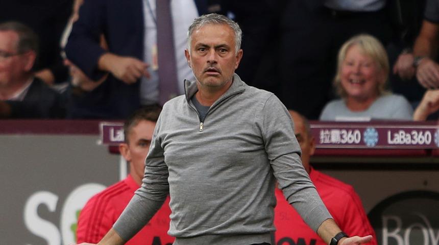 Jose Mourinho vergi ka&ccedil;ırma su&ccedil;undan ertelenmiş bir yıl hapis cezasını kabul etti