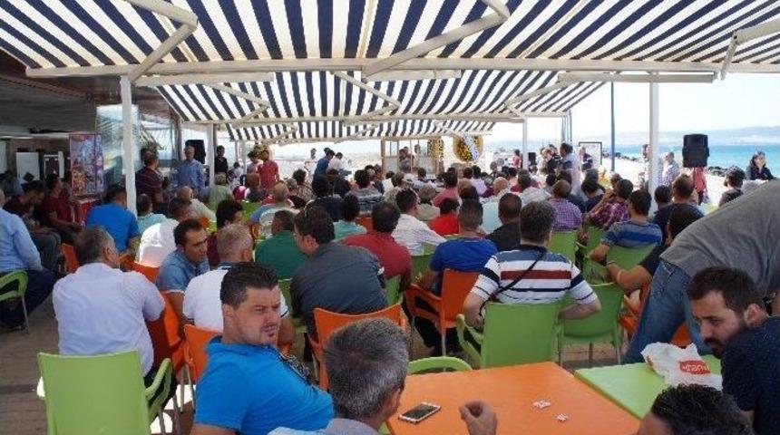 Lapseki’de Geleneksel 4. Tavuk Mezadı Yapıldı