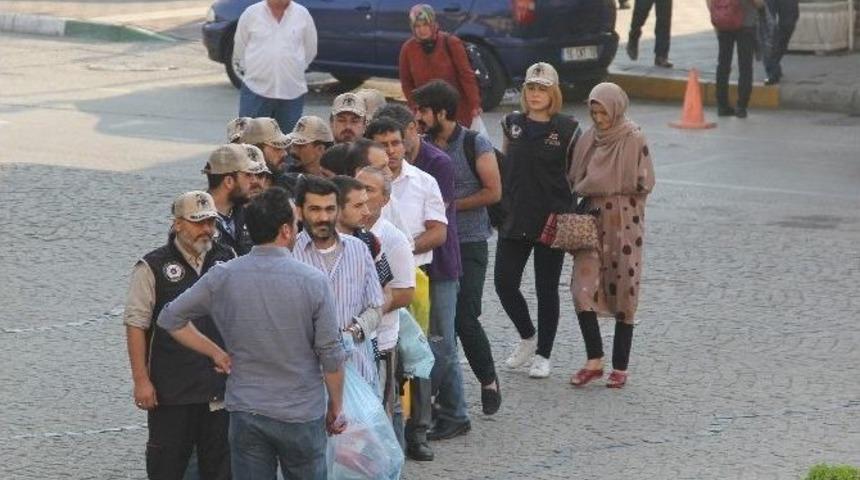 Bursa’da 10’u Akademisyen, 14 Kişi Adliyeye Sevk Edildi