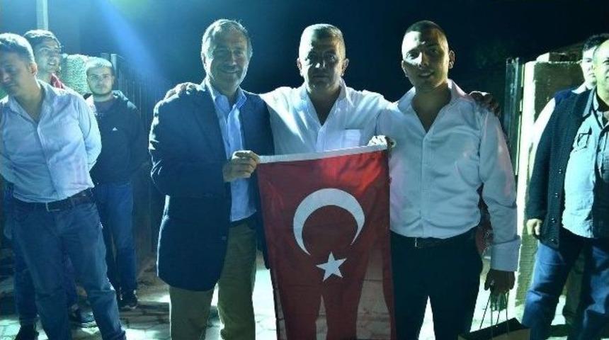 Başkan Ata&ccedil; Alican&rsquo;ı Askere Uğurladı