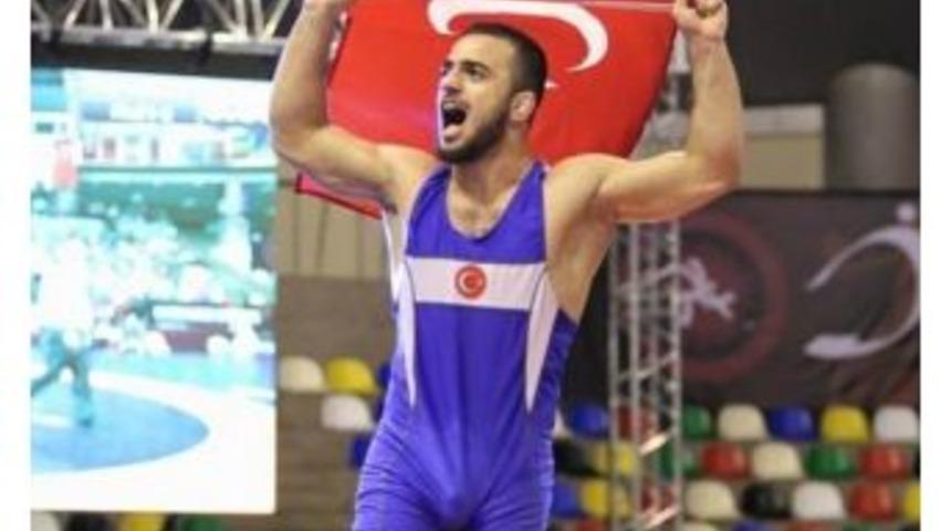 Enes Uslu D&uuml;nya Şampiyonu